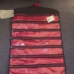 Hanging jewelry organizer:))